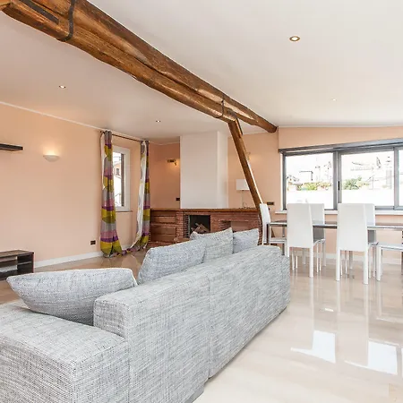 Navona Penthouse Apartamento *