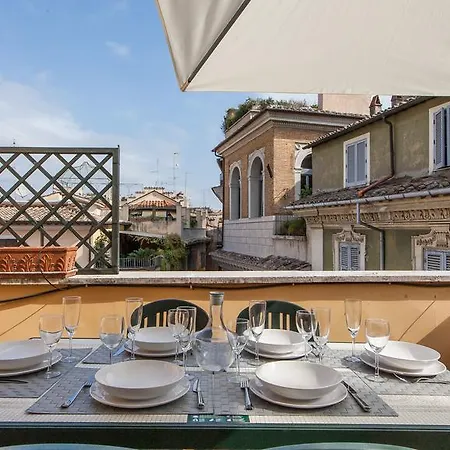 Navona Penthouse Apartment *